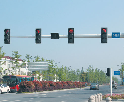 奮戰(zhàn)百千萬(wàn)工程丨愛(ài)心照亮民心！那吉鎮(zhèn)深入實(shí)施“光亮工程”